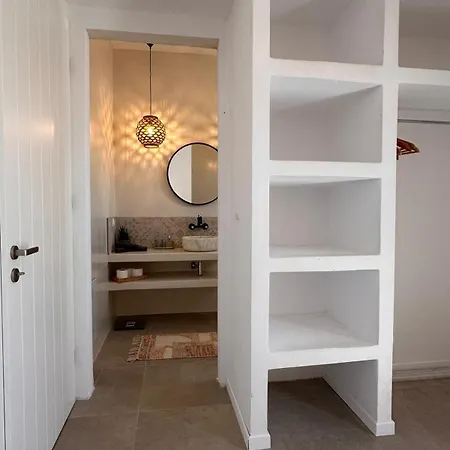 Elysian House Holiday home *